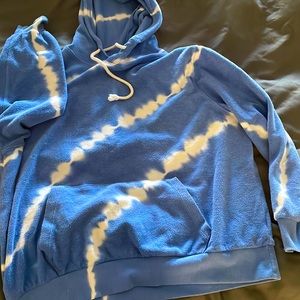 Tie dye pattern sweatshirt